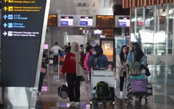 Penumpang Perempuan Diturunkan dari Pesawat Batik Air karena Sebut Bawa Bom di Bandara Soetta