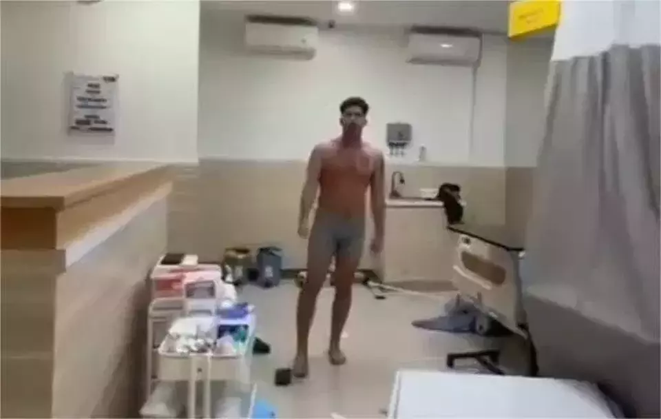 Image Credit Istimewa - WNA AS MCM bertindak agresif dengan merusak fasilitas klinik, membanting lemari, merobek tirai di salah satu klinik di Bali, Sabtu 12 April 2025.