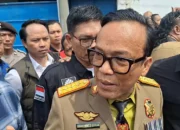 UD Sentoso Seal Tahan Ijazah dan Potong Gaji Pekerja yang Salat Jumat, Wamenaker: Biadab!