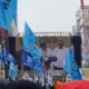 Presiden Prabowo Subianto berjanji membentuk Dewan Kesejahteraan Buruh Nasional saat menghadiri peringatan Hari Buruh Internasional atau May Day 2025 di Monas, Kamis, 1 Mei 2025. (Beritasatu/Ilham Oktafian)