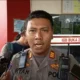 Menurut Kasatlantas Polres Karanganyar AKP Agista Ryan Mulyanto mengatakan, kecelakaan maut di jalur Tawangmangu-Magetan menimpa mobil rombongan wisata yang mengalami rem blong. Sebanyak lima korban yang tewas terlempar ke jurang. (Beritasatu/Abdul Alim Muhamad Zamzami)