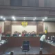 Zarof Ricar, terdakwa kasus vonis bebas Ronald Tannur, mengaku miliki emas 51 kg dan uang hampir Rp 1 triliun dari bisnis tambang, properti, hingga mobil antik. (Beritasatu/Basudiwa Supraja)