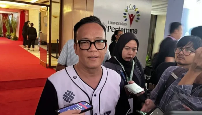 Wamenaker: Penghapusan Outsourcing Masih Dikaji, Keputusan Ada di Tangan Presiden Prabowo