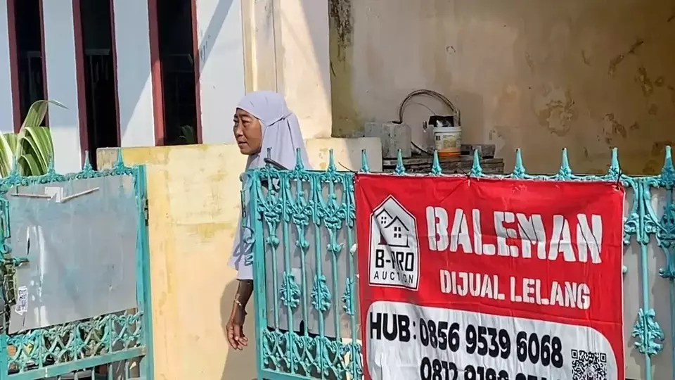 Meilanie (46) dianiaya anak kandungnya sendiri di Perumahan Bekasi Jaya Indah, Kecamatan Bekasi Timur, Kota Bekasi, Jawa Barat. (Beritasatu/Rino Fajar Setiawan)