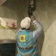 Ilustrasi - Petugas PLN melakukan pencatatan meteran listrik di rumah warga kawasan Kebayoran Baru, Jakarta, Selasa (30/6/2020). PLN memastikan seluruh petugas dikerahkan mencatat ke rumah pelanggan pascabayar untuk digunakan sebagai dasar perhitungan tagihan listrik bulan Juli 2020.