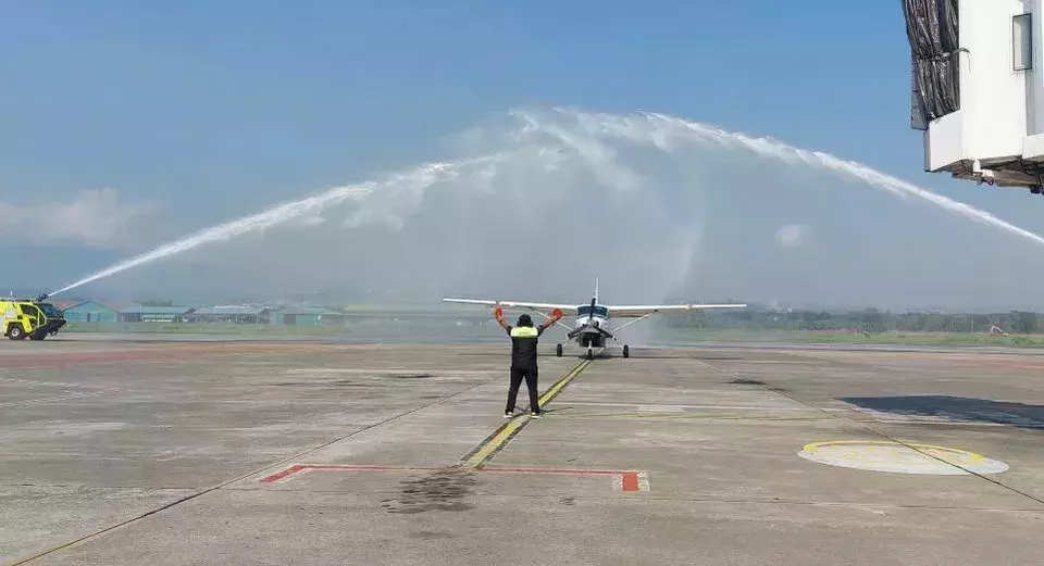 Penerbangan perdana dari Semarang ke Karimunjawa resmi diluncurkan, Jumat 4 Juli 2025. (Beritasatu/Widy Wicaksono)