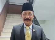 Politisi Senior dari Partai Golkar Kota Bandung, DR.Ir Juniarso Ridwan MM.