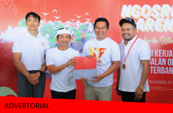 Purwakarta Pecahkan Rekor MURI, Bupati Purwakarta, Saepul Bahri Binzein atau akrab disapa Om Zein Menerima Penghargaan Museum Rekor Dunia Indonesia (MURI).