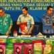 Ilustrasi - Ketua Satgas Pangan Polri yang juga Dirtipideksus Bareskrim Polri Brigjen Helfi Assegaf (tiga kiri), Karo Penmas Divisi Humas Polri Brigjen Trunoyudo Wisnu Andiko (kanan), bersama sejumlah anggota satgas pangan dalam dalam jumpa pers di Mabes Polri, Jakarta Selatan, Kamis 24 Juli 2025.
