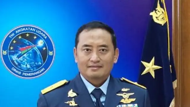 Marsma TNI Fajar Adrianto dikabarkan meninggal dunia dalam insiden pesawat jatuh di Kawasan Ciaruteun, Ciampea, Kabupaten Bogor, Jabar, Minggu siang (3/8/2025). (Liputan6/ Dok TNI AU)